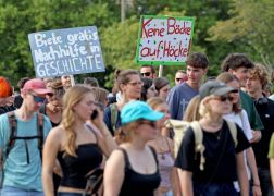 Wegen Gegenprotest Kein Auftritt Von Hoecke In Jena 24